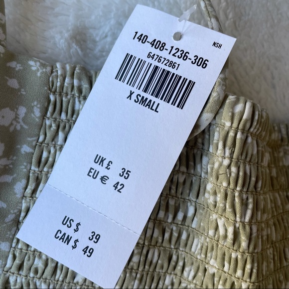 Abercrombie & Fitch knot front Cami - XS - Picture 7 of 7